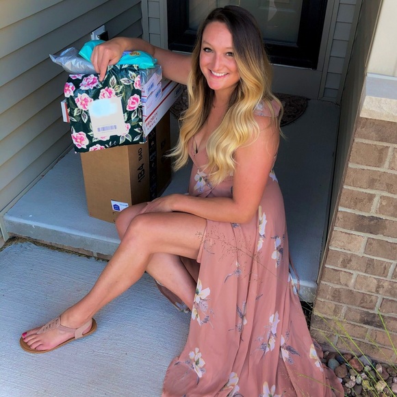 Welcome to my closet! - Picture 2 of 6